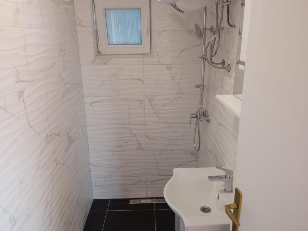 Guesthouse Eljuga Family Stari Grad  Luaran gambar