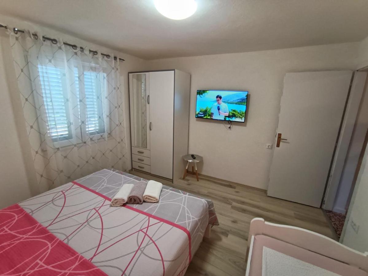 Guesthouse Eljuga Family Stari Grad  Luaran gambar