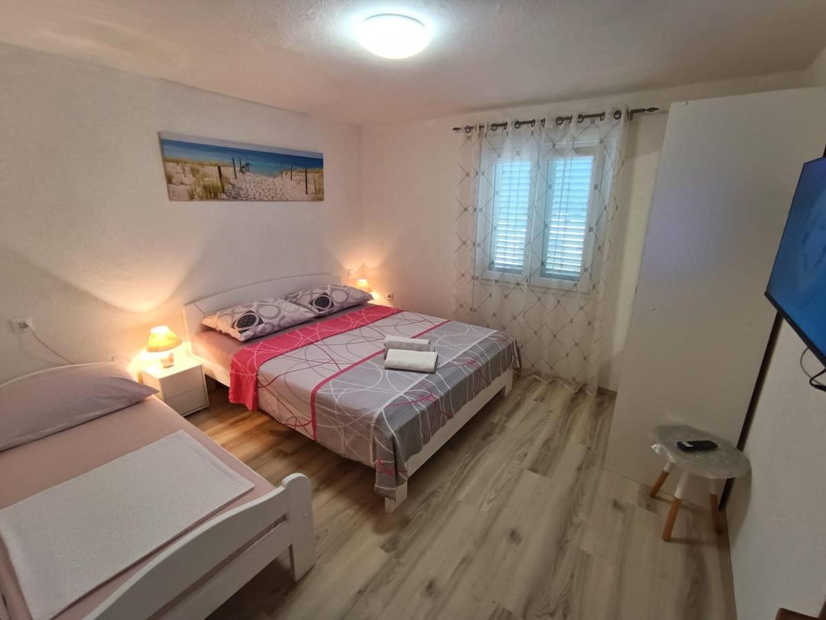 Guesthouse Eljuga Family Stari Grad  Luaran gambar