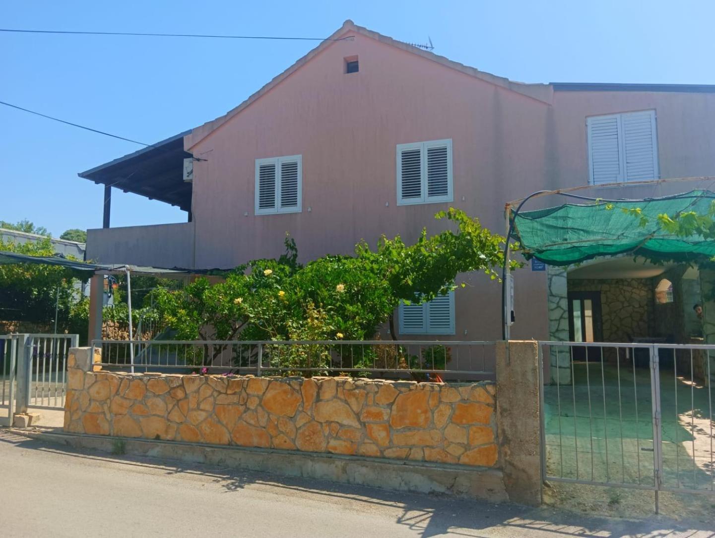 Guesthouse Eljuga Family Stari Grad  Luaran gambar