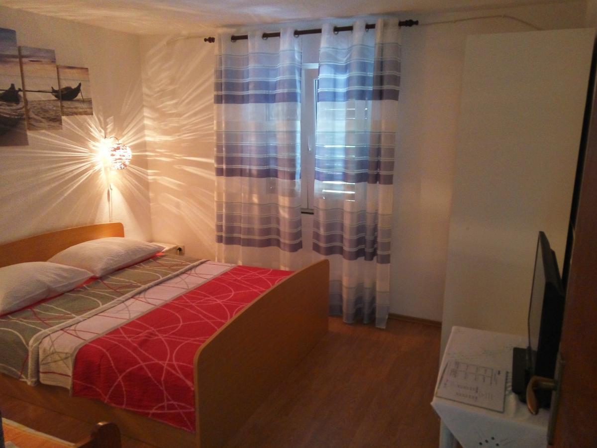 Guesthouse Eljuga Family Stari Grad  Luaran gambar